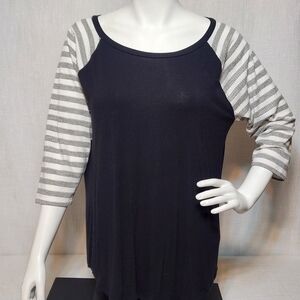 Maurices 24/7 Top Gray Black Striped Sleeves Raglan Comfy XL